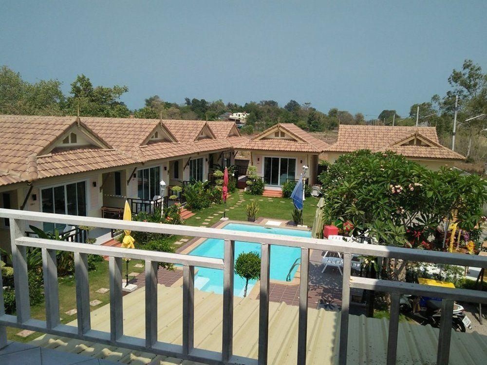 Charm Resort Cha-Am Buitenkant foto