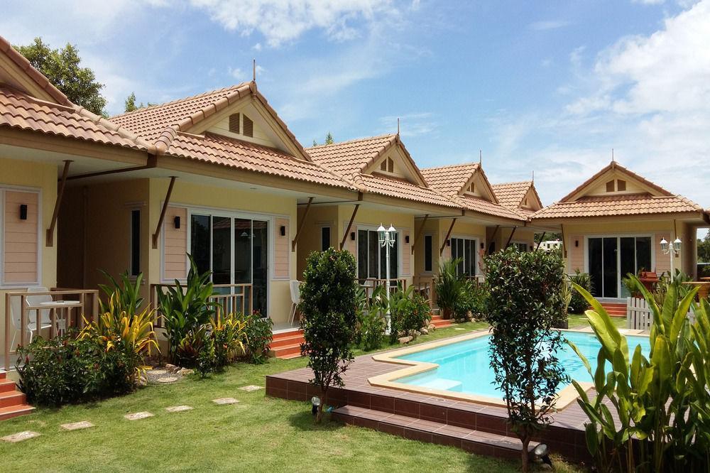 Charm Resort Cha-Am Buitenkant foto