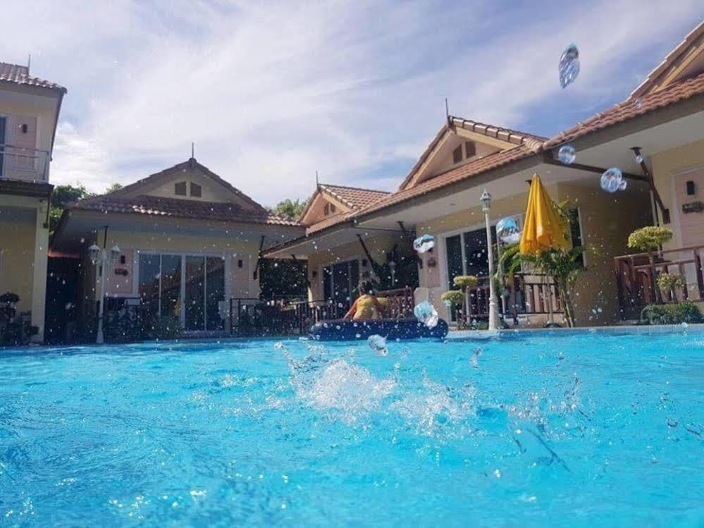 Charm Resort Cha-Am Buitenkant foto
