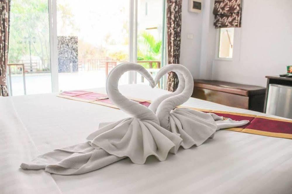 Charm Resort Cha-Am Buitenkant foto