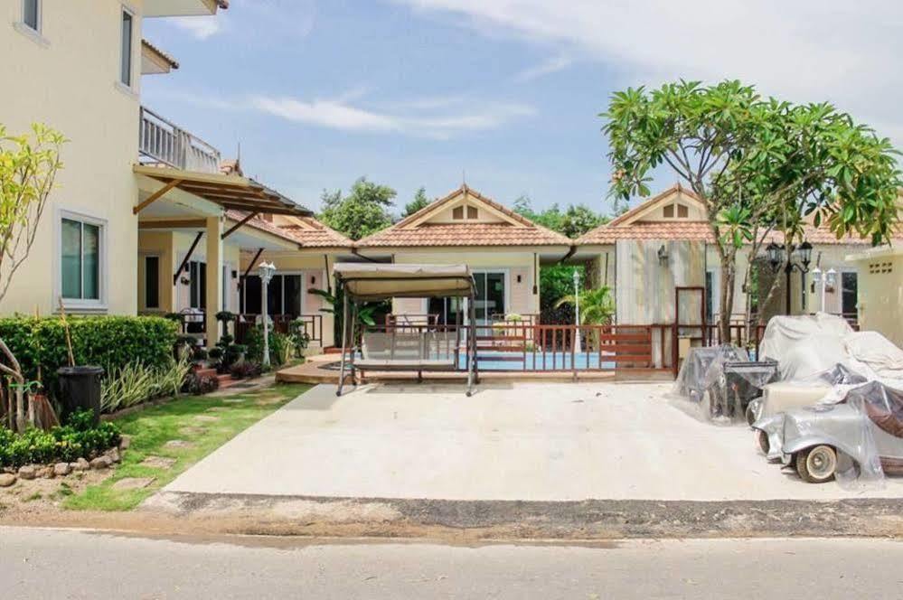 Charm Resort Cha-Am Buitenkant foto