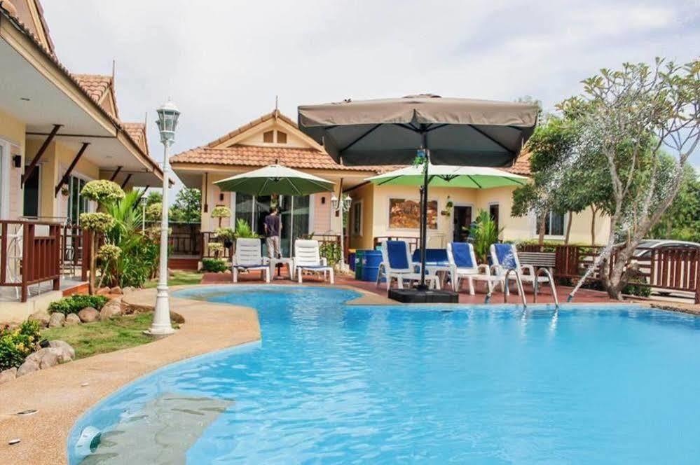 Charm Resort Cha-Am Buitenkant foto